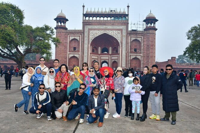 From Delhi: Taj Mahal and Agra City Tour by Car - All Inclusive - The Experience in Detail