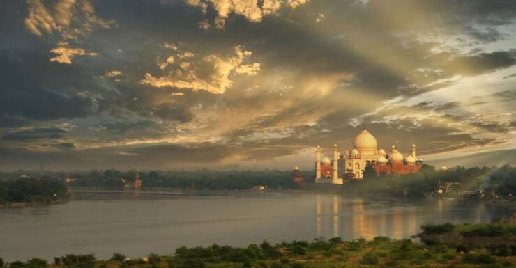 From Delhi: Taj Mahal and Agra Fort Tour by Super-Fast Train - Good To Know