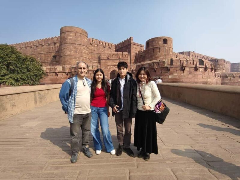 From Delhi: Taj Mahal Day Tour with 5 Star Hotel Lunch - What to Expect from the Tour