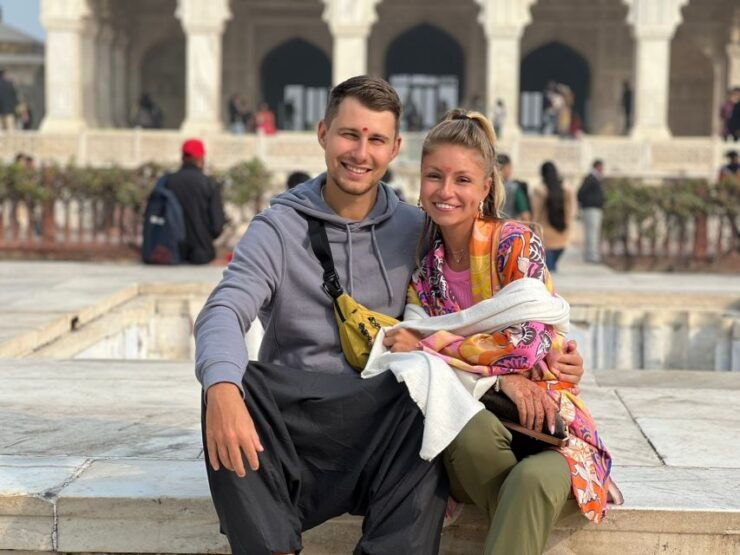 From Delhi: Taj Mahal Day Trip by Car With Guide - Language Options and Accessibility