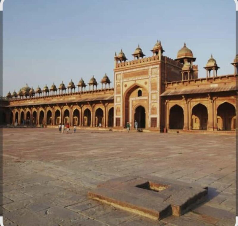 From Delhi: Taj Mahal & Fatehpur Sikri Day Tour - Fatehpur Sikri: A Glimpse into Mughal Grandeur