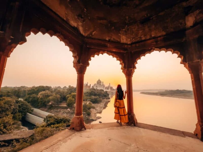 From Delhi: Taj Mahal Moonlight view & Agra Tour - Exploring Agra Fort  