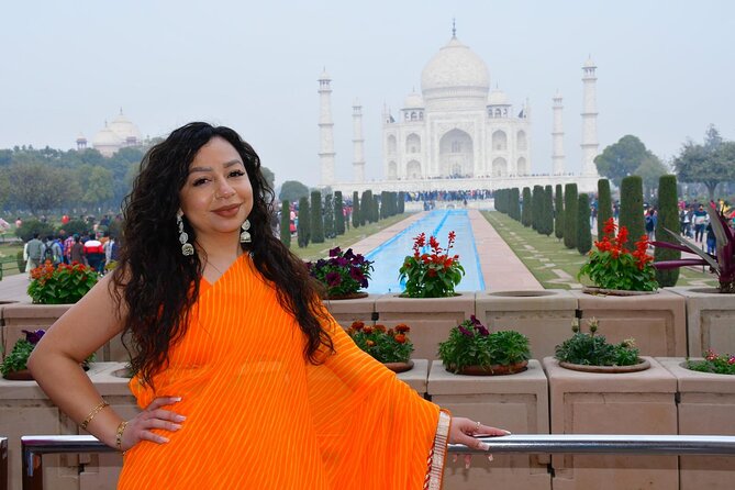 From Delhi : Taj Mahal Photoshoot in Indian Ethnic Dresses - Professional Photography at Taj Mahal