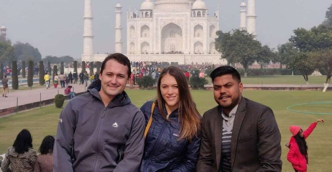 From Delhi: Taj Mahal Sunrise, Agra Fort, and Baby Taj Tour - Pickup and Transportation Services