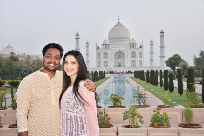 From Delhi: Taj Mahal Sunrise, Agra Fort & Baby Taj Day Tour - Dining and Relaxation: A Touch of Luxury