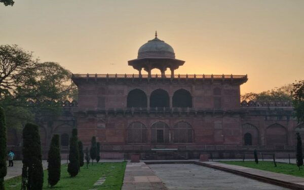 From Delhi : Taj Mahal Sunrise & Agra Fort Guided Day Trip - Frequently Asked Questions
