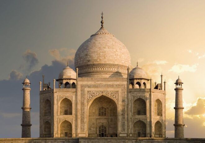 From Delhi: Taj Mahal Sunrise and Agra Fort Private Tour - Pickup Locations and Transportation