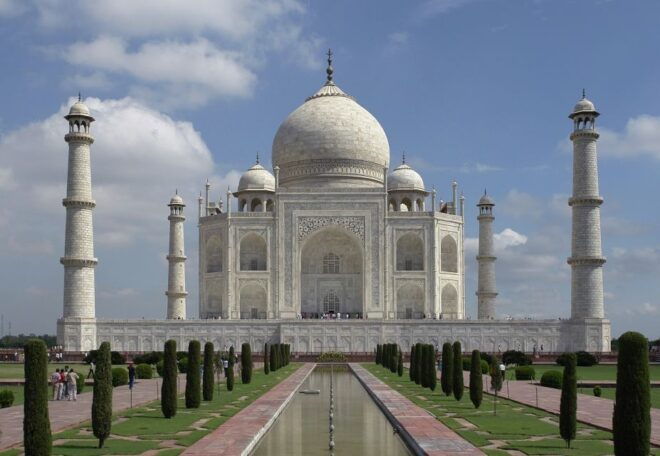 From Delhi: Taj Mahal Sunrise Tour With Private Car - Features and Inclusions