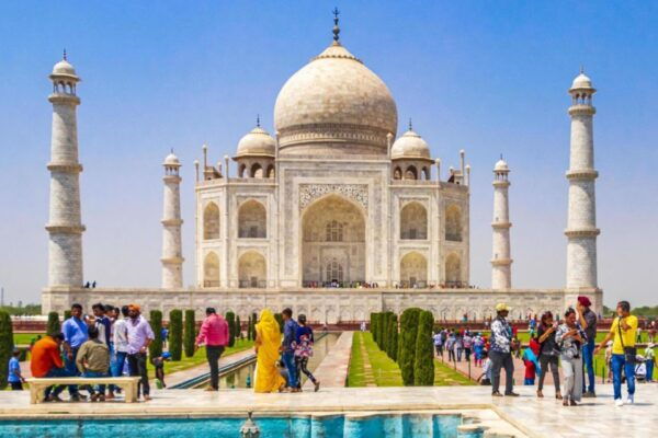 From Delhi: Taj Mahal Tour by Gatimaan Express Train - Group Discount Options