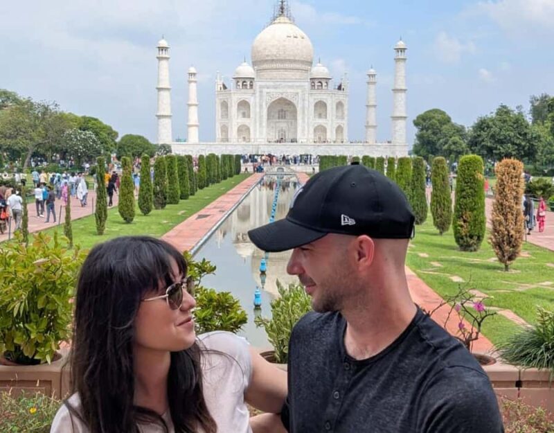 From Delhi: Taj Mahal Tour By Gatimaan Train with 5* Lunch - The Experience in Detail: What to Expect