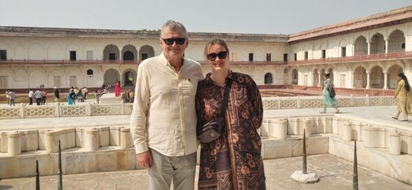 From Delhi: Tajmahal Tour by Gatimaan Express All Inclusive - Sightseeing Locations