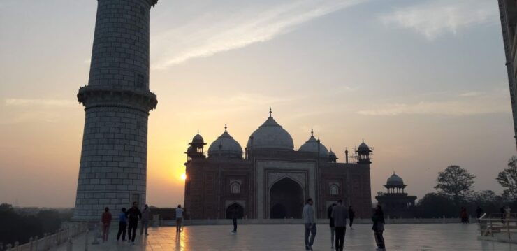 From Delhi To Agra & Taj Mahal Round Trip By Private Car - Tour Details