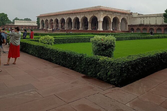 From delhi:(Vip entry)All Inclusive Taj Mahal & Red Fort day trip - FAQ