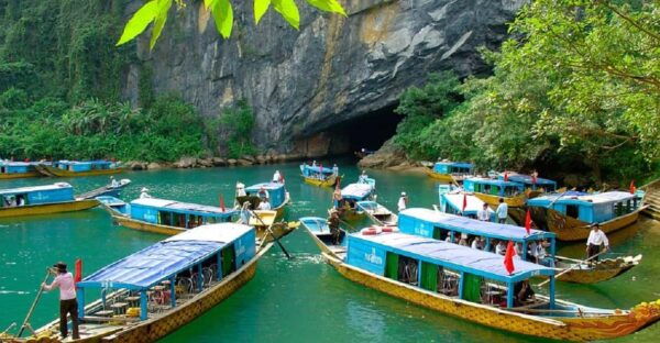 From Dong Hoi : Paradise Cave and Phong Nha Cave Day Tour - Customer Reviews