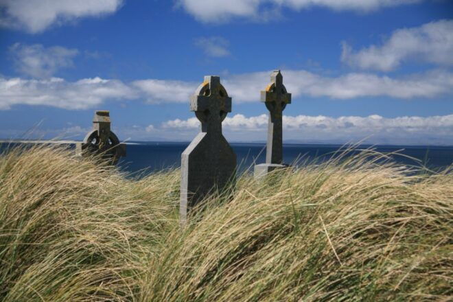 From Doolin: Day Trip to Inisheer With Bike or Tractor Tour - Inclusions