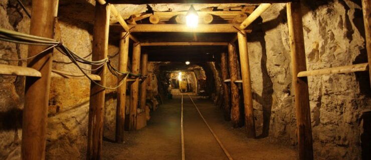From Dresden: Christmassy Day Trip to the Ore Mountains - Activity Details