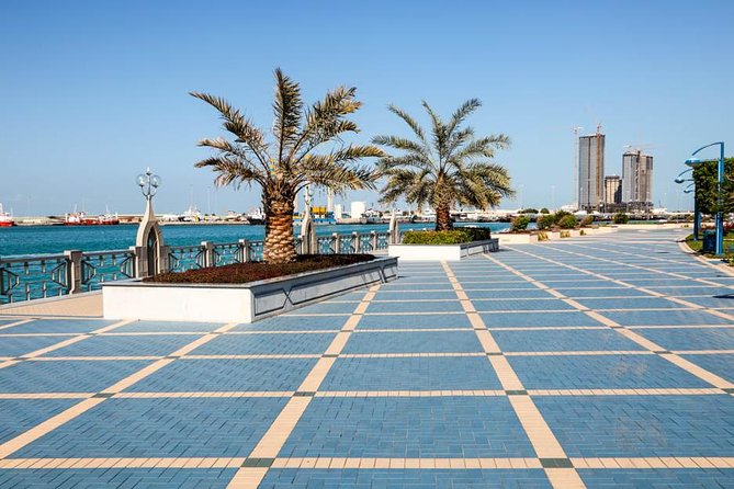 From Dubai : Abu Dhabi Sightseeing Tour - Itinerary and Landmarks