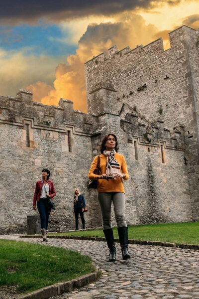 From Dublin: Cork, Cahir Castle, Rock of Cashel Tour in Spanish - Frequently Asked Questions