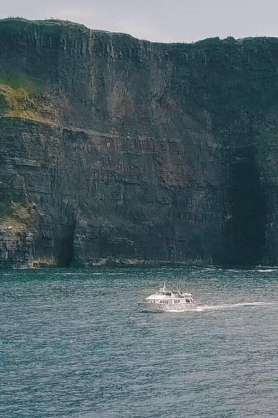 From Dublin: Galway + Cliffs of Moher Boat Cruise in Spanish - Frequently Asked Questions