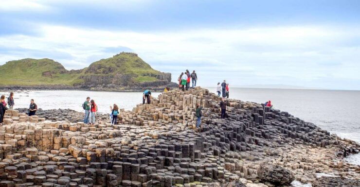 From Dublin: Giant's Causeway & Belfast City Bus Tour - Activity Details