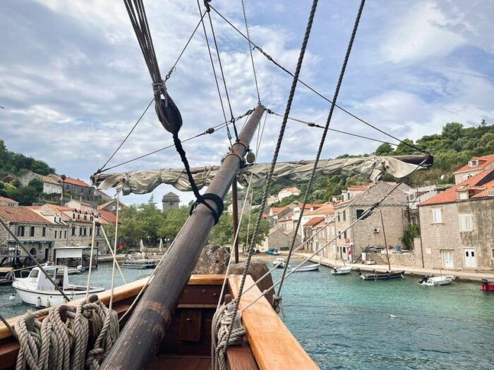 From Dubrovnik: Elaphiti Islands Galleon Cruise with Lunch - FAQs