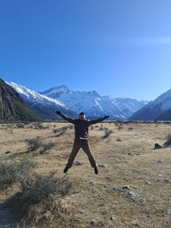 From Dunedin: Mt. Cook and Lake Pukaki Private Day Tour - FAQ