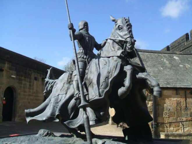 From Edinburgh: Alnwick Castle and Scottish Borders Day Tour - Itinerary