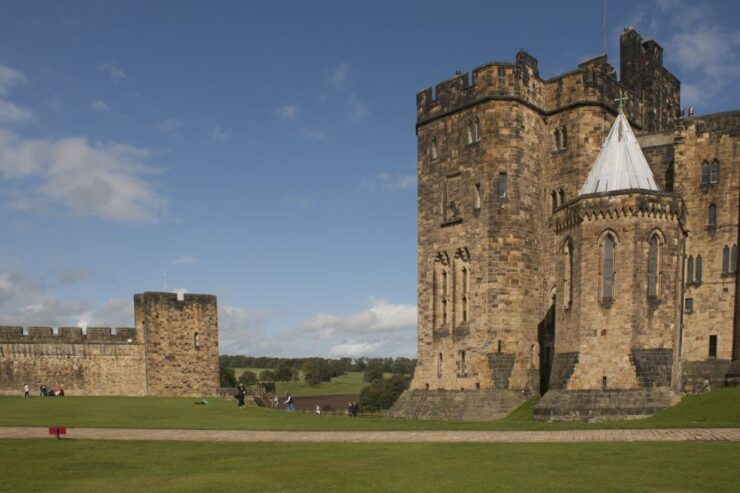 From Edinburgh: Alnwick Castle and Scottish Borders Tour - Experience Highlights