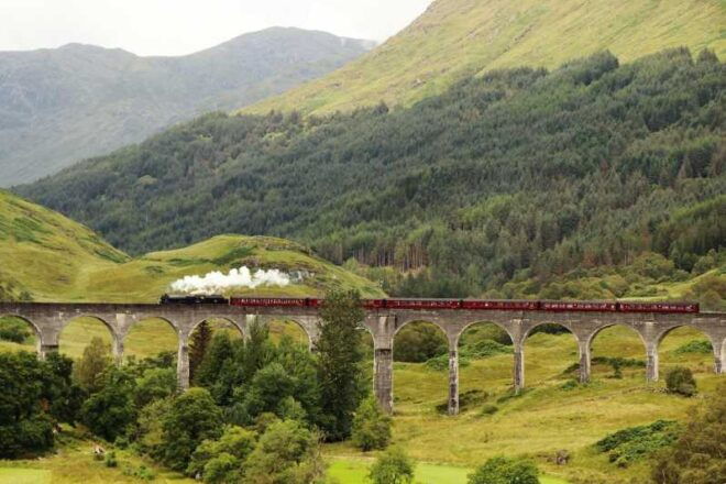 From Edinburgh: Glenfinnan Viaduct & The Highlands Day Trip - Key Stops