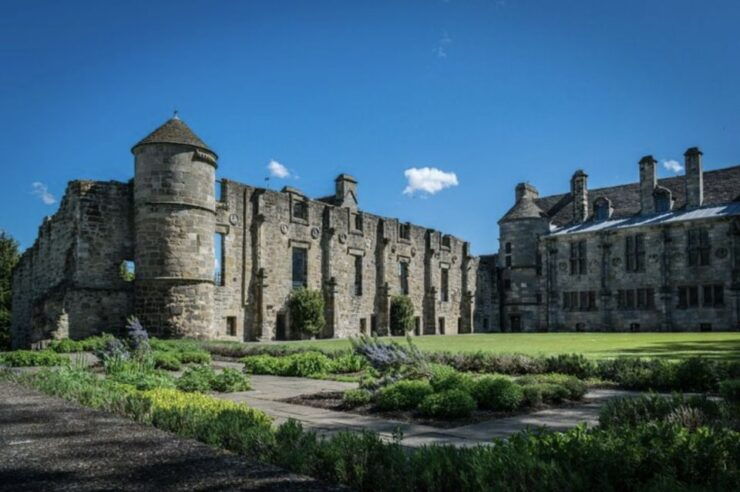 From Edinburgh: Lindores Abbey Distillery & Falkland Palace - Itinerary Description