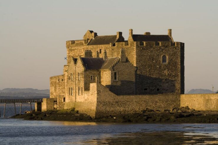 From Edinburgh: Outlander Full-Day Tour in Spanish - Tour Details