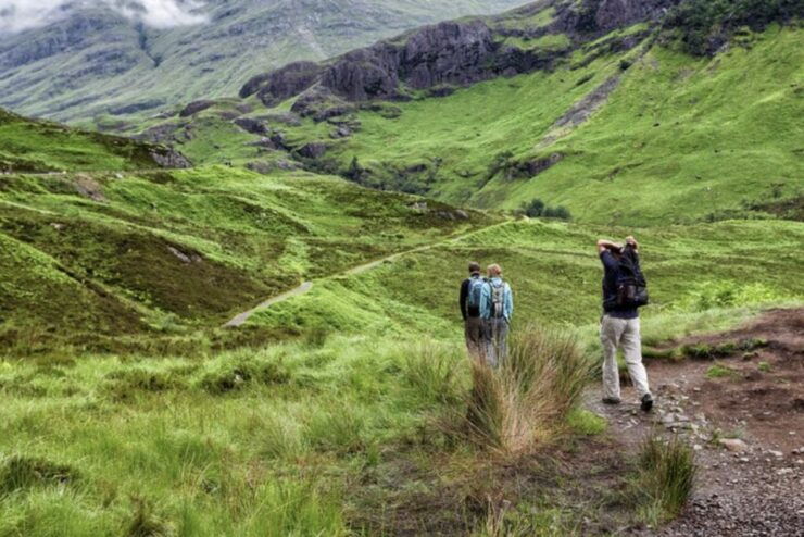 From Edinburgh: Private Stirling & Loch Lomond Day Tour - Tour Duration and Guide