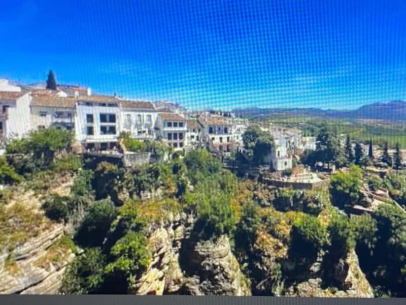 From Estepona: Ronda private tour, transportation, café, bullring, tapas, drinks - Lunch and Tapas: Culinary Highlights