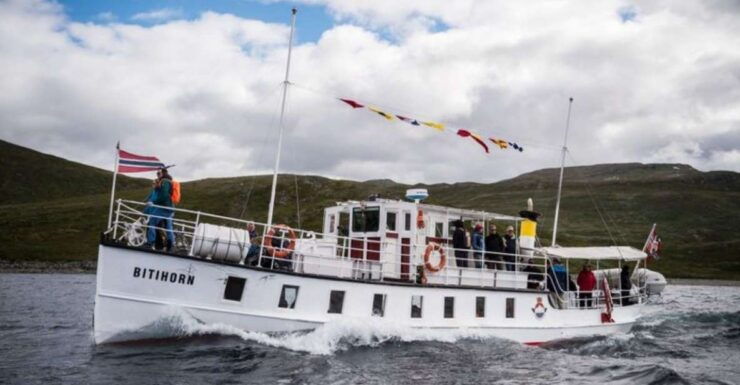 From Fagernes: Jotunheimen Roundtour - Boarding M/B Bitihorn