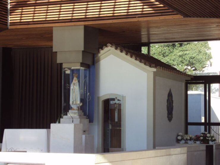 From Fatima: Private Fatima Tour With a Local Guide - Key Highlights of the Fatima Sanctuary