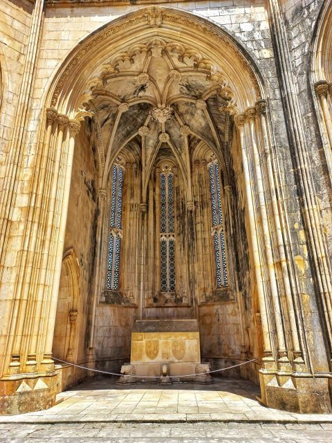 From Fátima to Batalha, Nazaré and Óbidos Private Tour - Tour Highlights