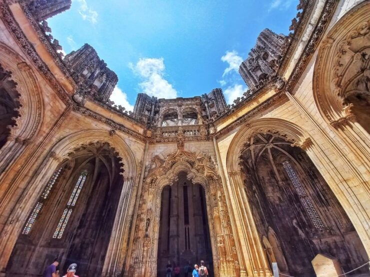 From Fátima to Batalha, Nazaré and Óbidos Private Tour - Pickup and Itinerary Details