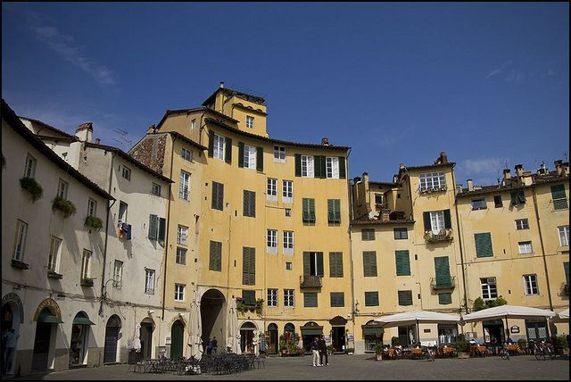 From Florence: Pisa & Lucca Day Tour With Buccellato Tasting - Tour Highlights