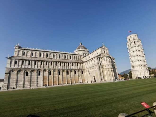 From Florence: Private Day Trip to San Gimignano & Pisa - Discovering Pisa