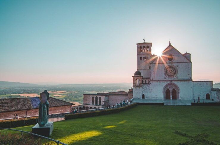 From Florence: Private Minivan Excursion to Assisi & Cortona - Tour Details
