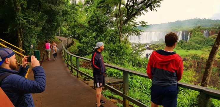 From Foz Do Iguaçu: Brazilian Side of the Falls With Ticket - Tour Duration and Language Options
