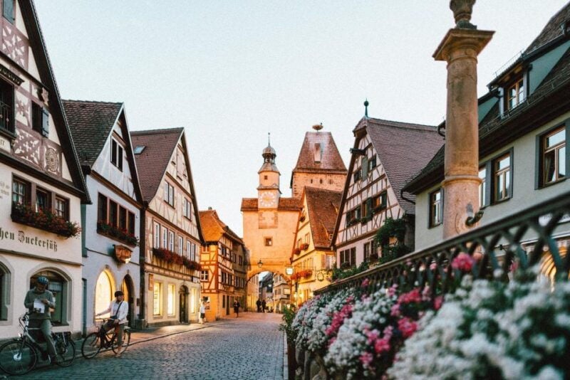 From Frankfurt: Heidelberg and Rothenburg Guided Day Trip - Discover the Charm of Heidelberg and Rothenburg in a Day