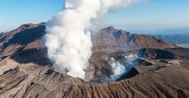 From Fukuoka: Day Trip to Kumamoto Castle, Mt.Aso & Kurokawa - Good To Know