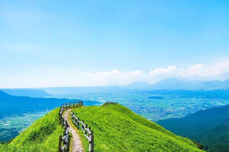 From Fukuoka: Day Trip to Kumamoto Castle, Mt.Aso & Kurokawa - Itinerary Highlights