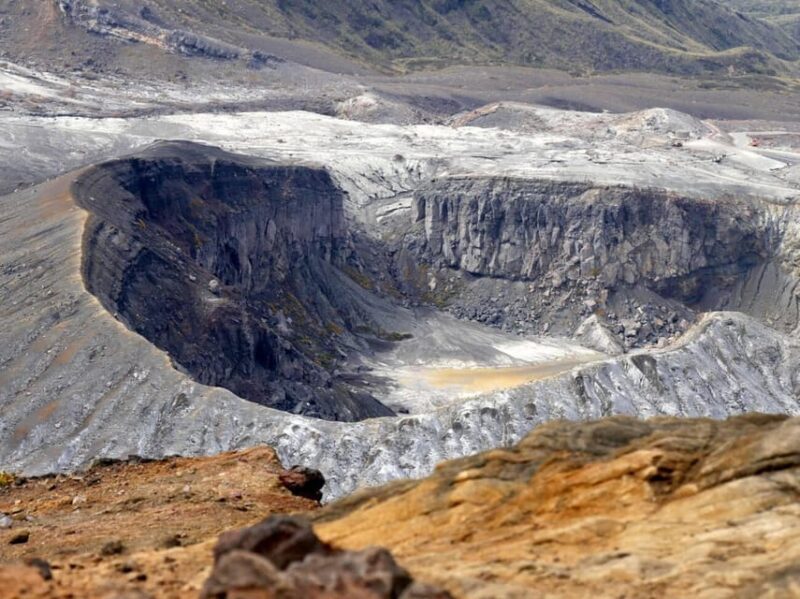 From Fukuoka: Private Mount Aso & Kumamoto Castle Day Trip - Authentic Insights from Past Visitors
