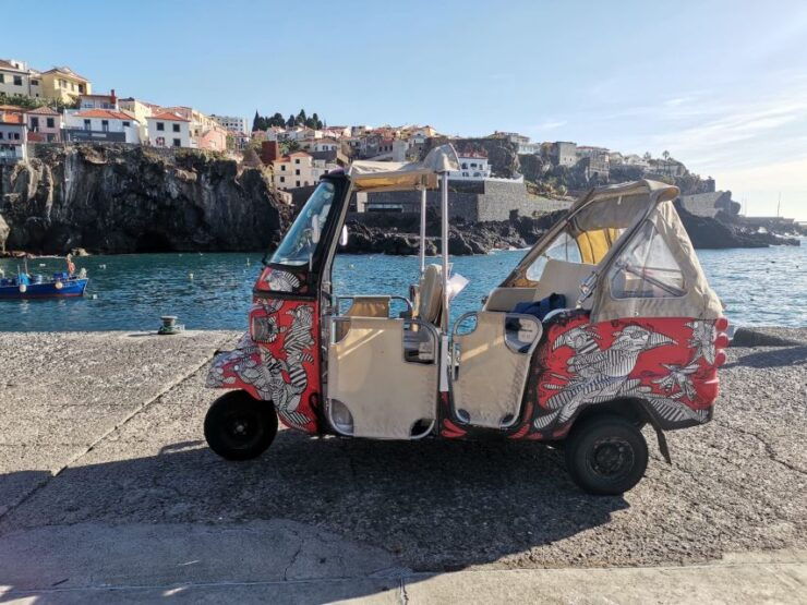 From Funchal: Câmara De Lobos Guided Tuk-Tuk Tour - Tour Duration and Guide Availability