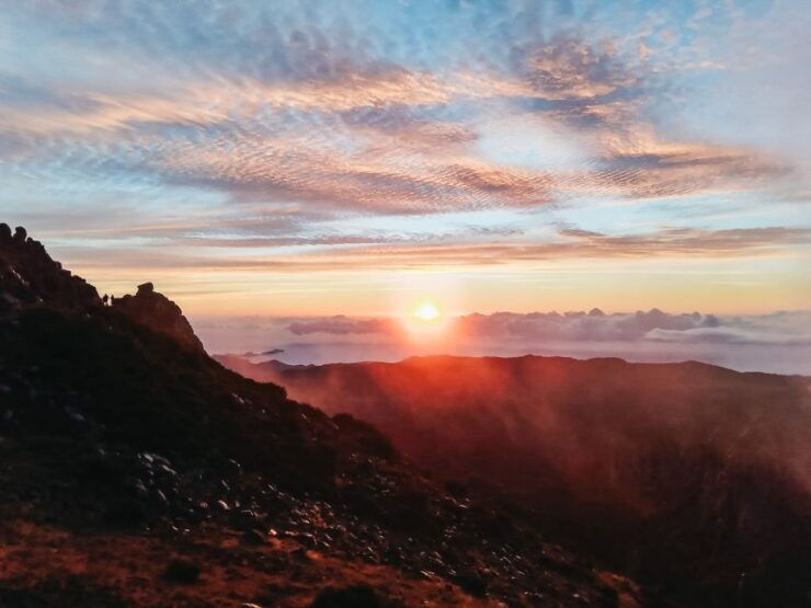 From Funchal: Sunrise at Pico Do Arieiro With Breakfast - Experience Itinerary