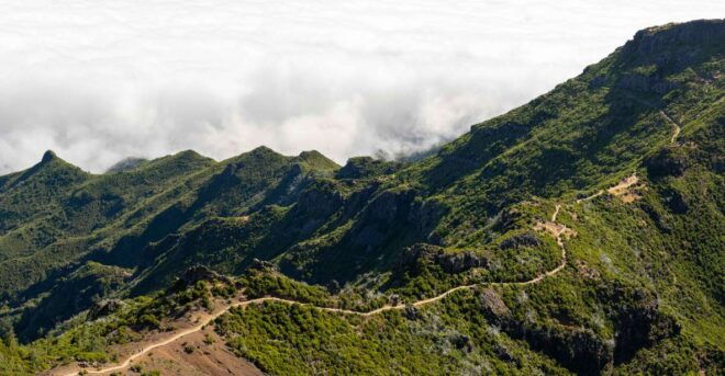 From Funchal: Transfer to Pico Do Arieiro & Pico Ruivo Trail - Review 2