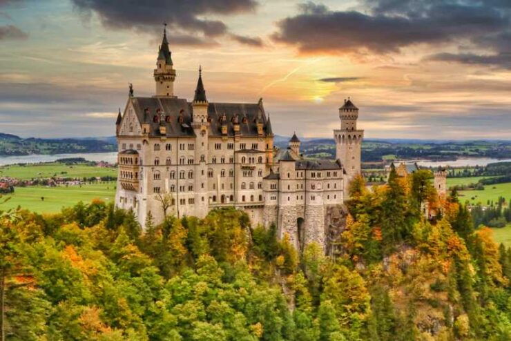 From Füssen: Neuschwanstein & Linderhof Castles Private Tour - Itinerary Highlights