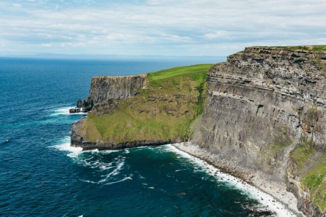 From Galway: Aran Islands & Cliffs of Moher Full-Day Trip - Journey Through the Karst Landscape